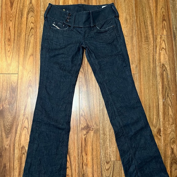 Diesel Cherock Wonen’s Jeans 28 x 34 bootcut Italy - Picture 2 of 4